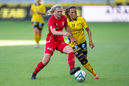 Falköpings Lisa Orebrand och Elfsborgs Johanna Kalinski
