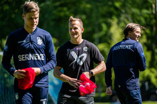 Frölundas Max Friberg och IFK Göteborgs Simon Thern