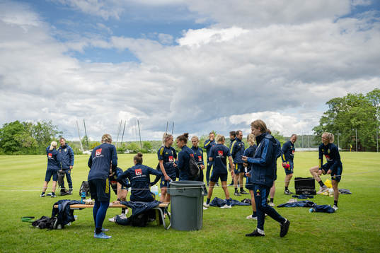The players gathered