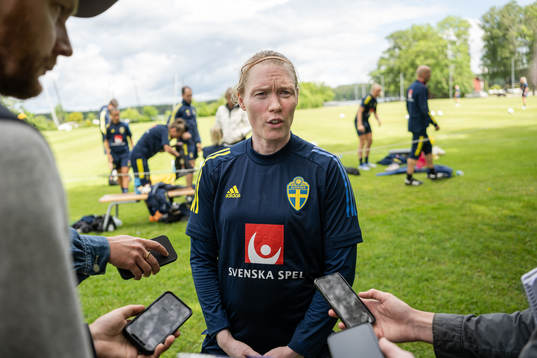 Goalkeeper Hedvig Lindahl