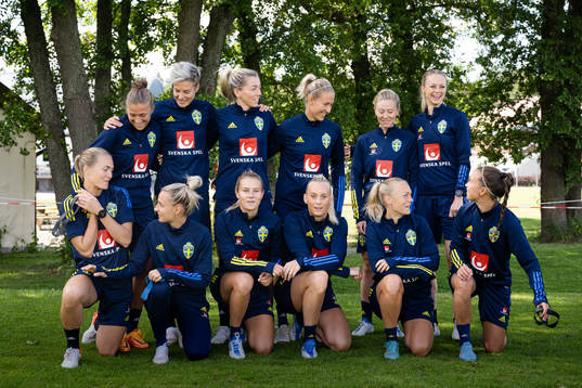 The players pose for a group photo