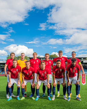 The starting eleven of Norway U21, from the top left;