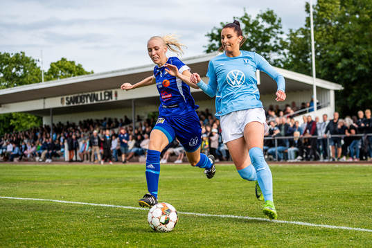 Södra Sandbys Louise Jonsson och Malmö FFs Malin
