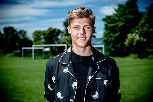 Lukas Björklund på Sandskogens idrottsplats