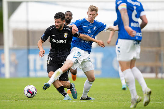 IFK Göteborgs Kevin Yakob och Trelleborgs Fritiof Björkén