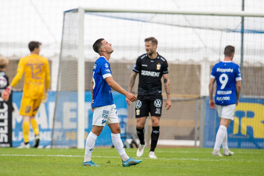 Trelleborgs Haris Brkic deppar