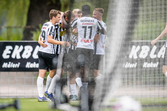 Landskronas Erik Hedenquist jublar