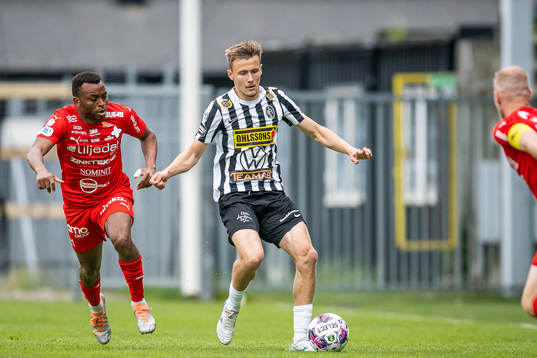 Värnamos Abdussalam Magashy och Landskronas Melker Heier