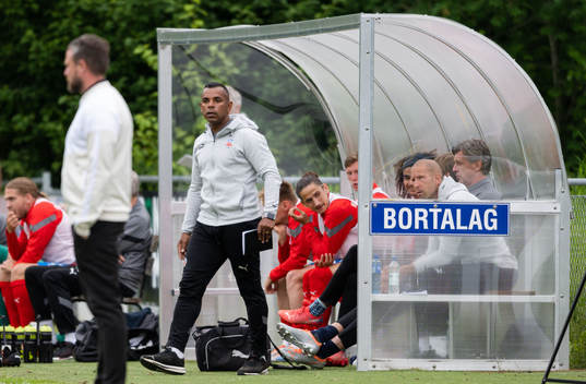 Helsingborgs tränare Alvaro Santos och tränare Mattias