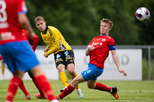 Elfsborgs Jacob Ondrejka och Helsingborgs Andreas Landgren