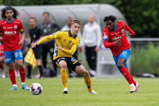 Elfsborgs Jacob Ondrejka och Helsingborgs Benjamin Acquah