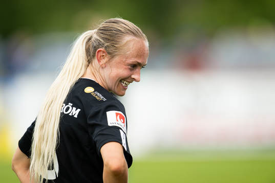 Örebros Michaela Kovacs jublar
