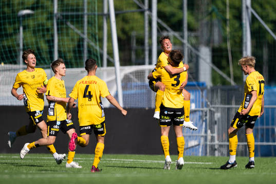 Elfsborgs Enzo Andrén jublar med Frode Aronsson