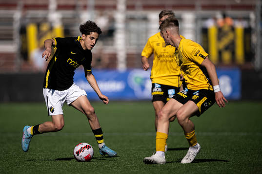 s Taha Ayari och Elfsborgs Ludvig Richtnér