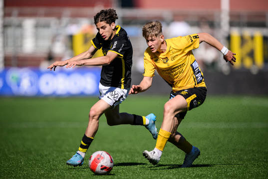 s Taha Ayari och Elfsborgs Ludvig Richtnér