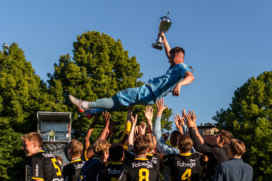 Bläddra bland fler bilder av Fotboll, Final Ligacupen P17, AIK - Elfsborg