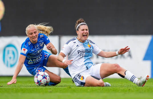 Kalmars Astrid Larsson och Djurgårdens Hayley Dowd