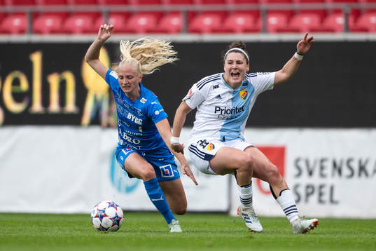 Kalmars Astrid Larsson och Djurgårdens Hayley Dowd