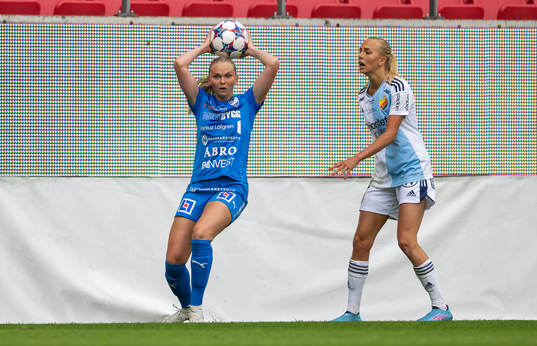 Kalmars Amanda Persson och Djurgårdens Sara Lilja Vidlund