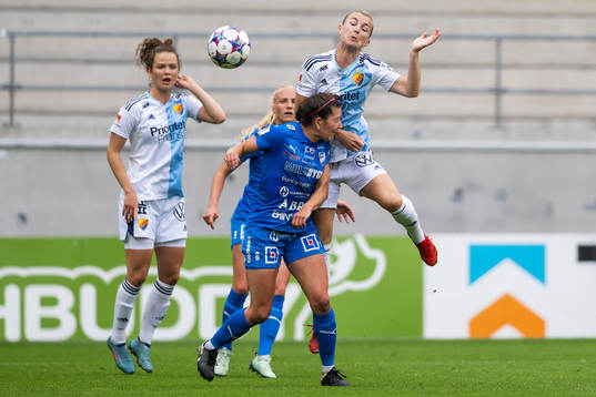 Kalmars Jessica Ayers och Djurgårdens Emelie Lövgren