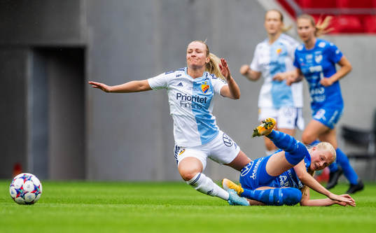 Djurgårdens Tove Almqvist och Kalmars Wilma Finnman