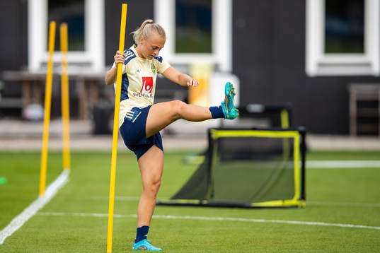 Hanna Bennisson of the Swedish women's national football