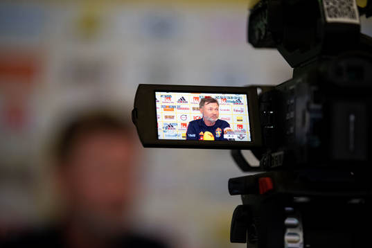 Head coach Peter Gerhardsson of the Swedish women's