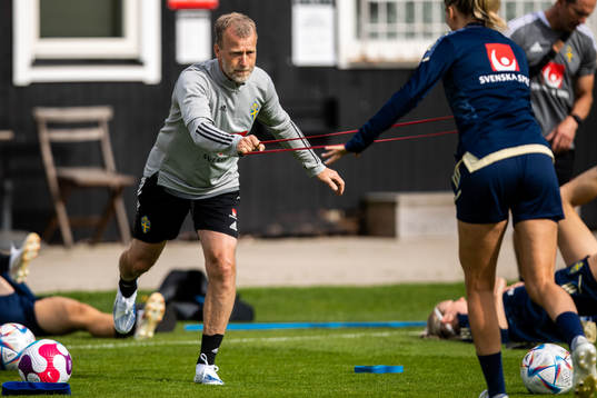 Physio Pontus Ekblom of the Swedish women's national