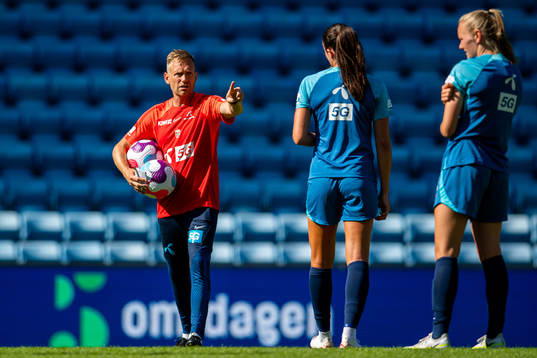 Martin Sjögren, head coach of the Norwegian women's