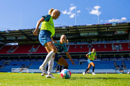 Ada Hegerberg and Amalie Eikeland of the Norwegian women's
