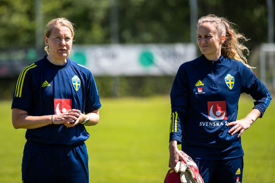 Kordinator Anna Nyström och Målvaktstränare Sofia