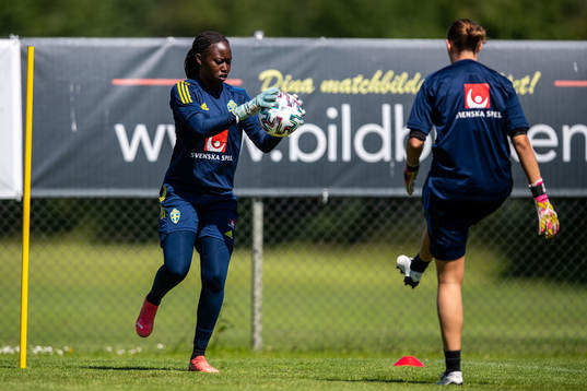 Målvakt Angel Mukasa