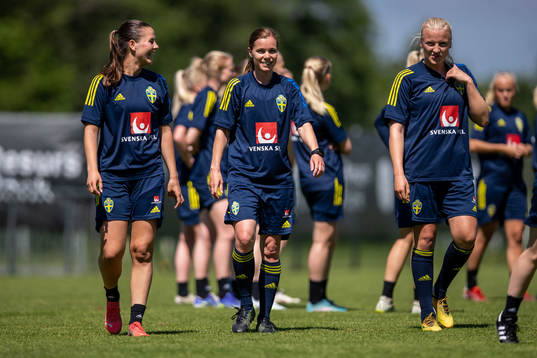 Josefin Harrysson och Wilma Carlsson