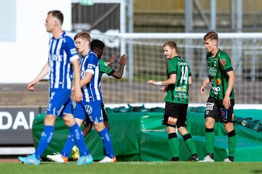 Varbergs Oliver Alfonsi jublar