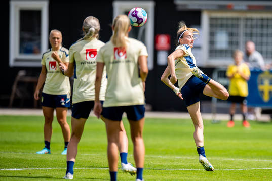Kosovare Asllani of Sweden