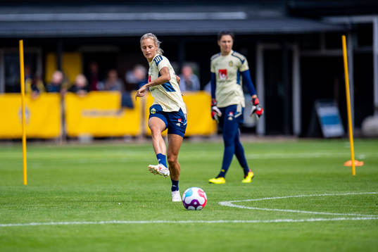 Nathalie Björn of Sweden