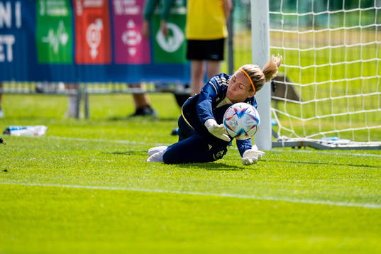 goalkeeper Jennifer Falk of Sweden