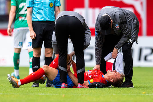 Helsingborgs Dennis Olsson får vård