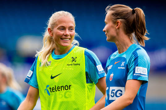 Guro Bergsvand and Caroline Graham Hansen of the Norwegian