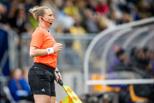 Assistant referee Monica Lökkeberg