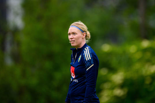 Goalkeeper Hedvig Lindahl