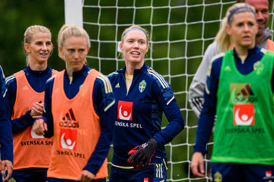 Goalkeeper Hedvig Lindahl