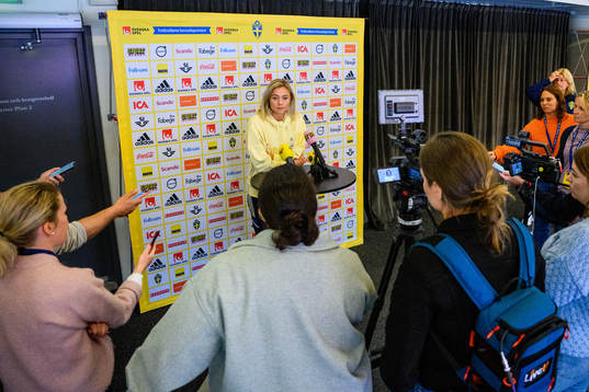 Fridolina Rolfö is interviewed by the media