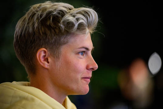 Lina Hurtig is interviewed by the media