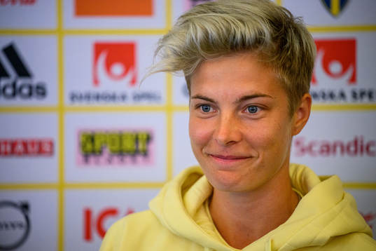 Lina Hurtig is interviewed by the media