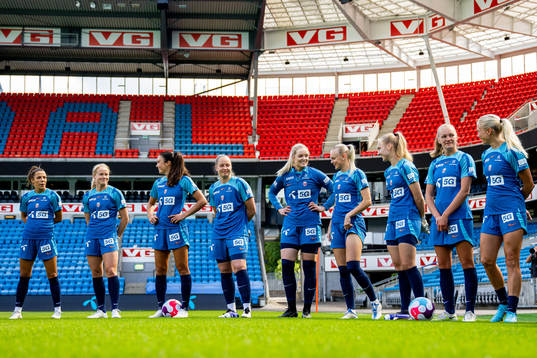 Celin Bizet Ildhusøy, Julie Blakstad, Ingrid Syrstad