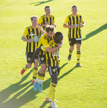 Mohammed Mbye gör 2-1 till IFK Hässleholm i matchen i