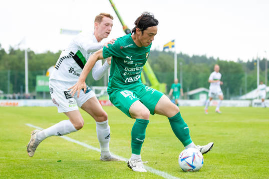 GAIS Julius Lindberg och Ljungskiles Ken Akamatsu