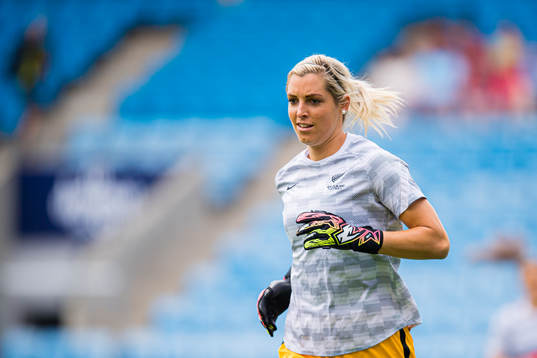 Erin Nayler of New Zealand warms up