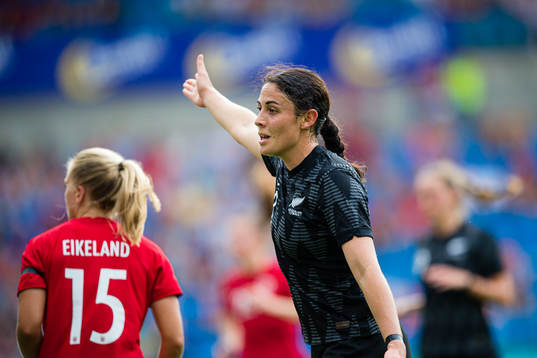Claudia Bunge of New Zealand
